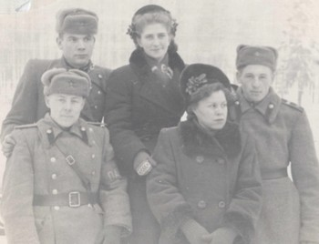 Мария ПРОТОПОПОВА (внизу) Галина ГЛИНСКАЯ (вверху)
